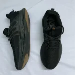 black RBX running shoe - UK size 6 - Image 2